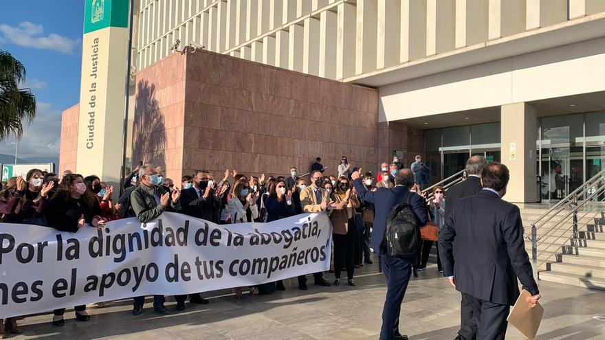 Juzgan al exdecano de abogados por desobediencia por las guardias en el estado de alarma