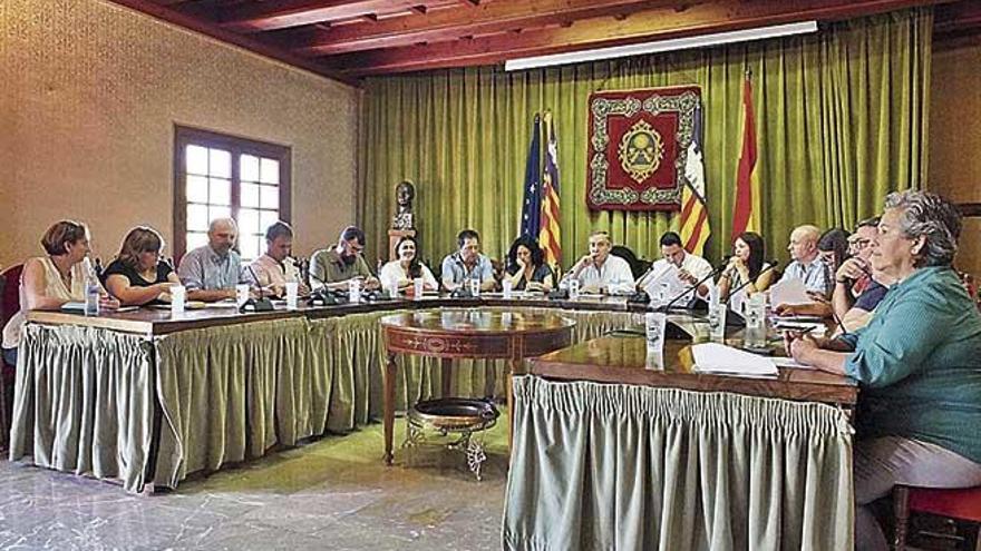 Los grupos polÃ­ticos de SÃ³ller, reunidos en sesiÃ³n plenaria.