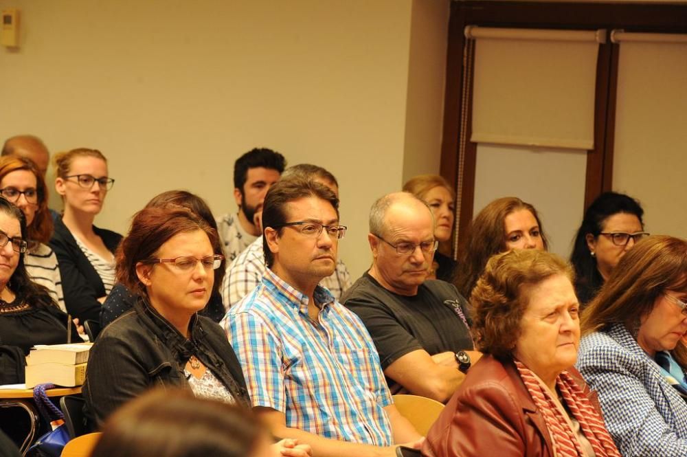 Presentación del libro "Historia de un canalla", d