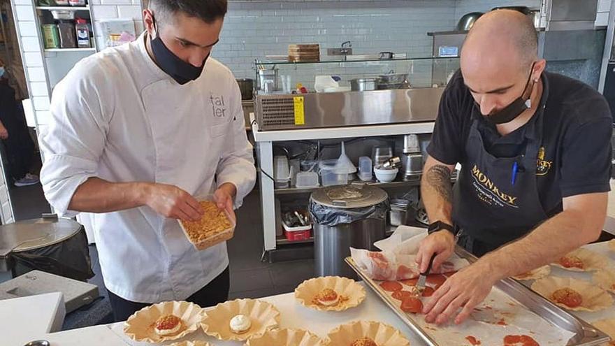 El chef Seve Díaz protagonizó la demostración culinaria | | E.D.