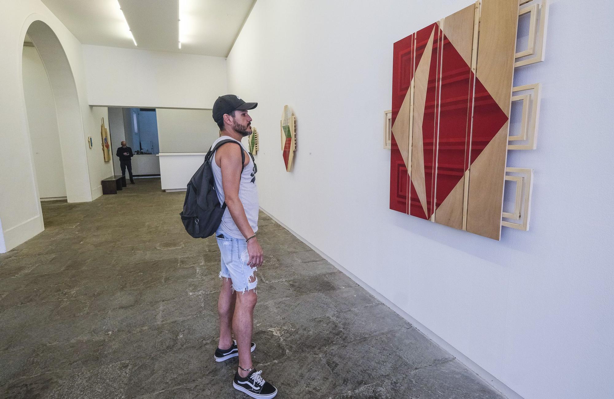 La Galería Manuel Ojeda, en Las Palmas de Gran Canaria, alberga la exposición 'Intuir el trazo' de José Rosario Godoy.