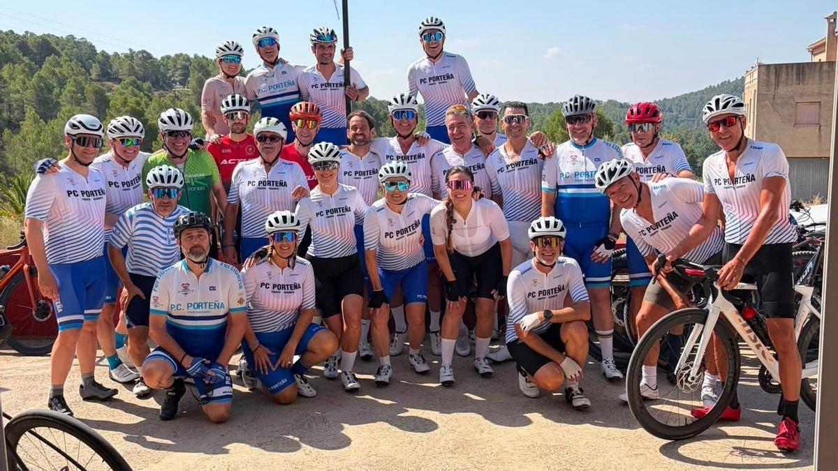 Imagen reciente de integrantes de la Peña Ciclista Porteña.