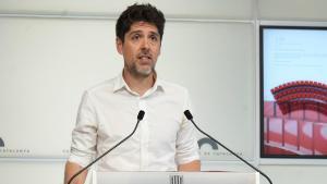 El portavoz de los Comuns en el Parlament, David Cid, este viernes en rueda de prensa