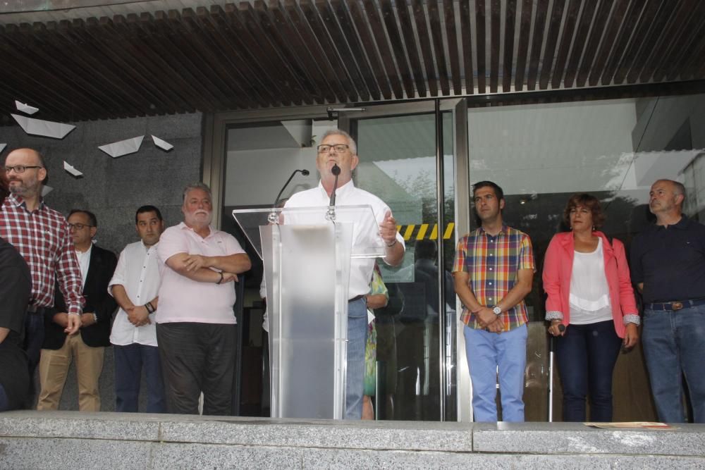 La presidenta de ADICAM se acordó de María Soliño, se mostró "orgullosa de ser de Cangas" y estar en unas fiestas que vive "desde pequeña"