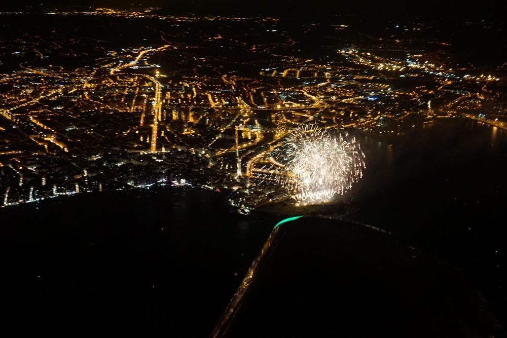 Gijón, la noche de los fuegos desde el aire