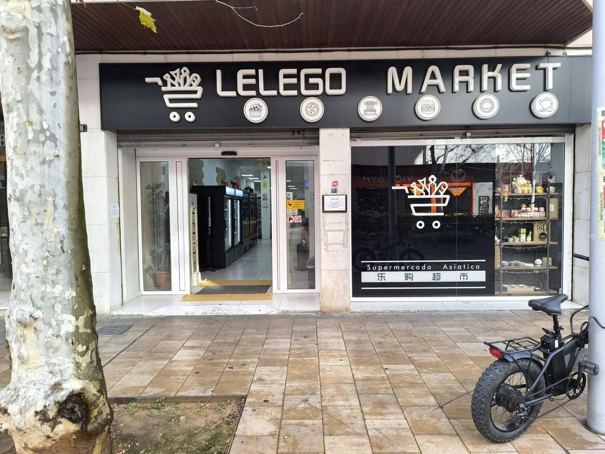 Supermercado Lelego Market en la calle Nuredduna de Palma.