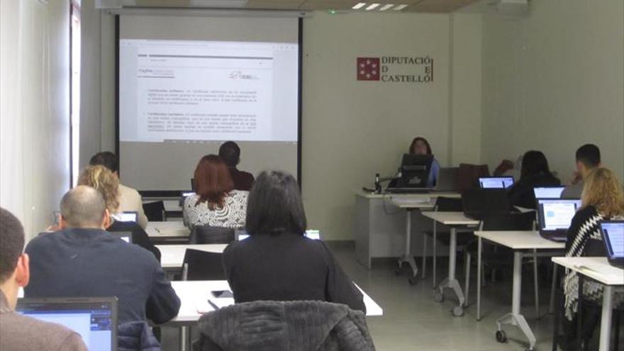 Diputación ofrece cursos sobre gestión electrónica para pymes del interior