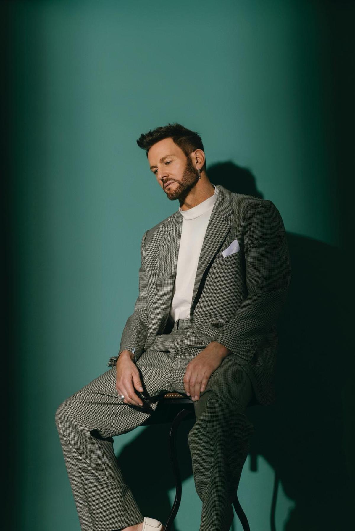 Una imagen promocional de Axel, autor de canciones como "Te voy a amar" o Tu amor por siempre"