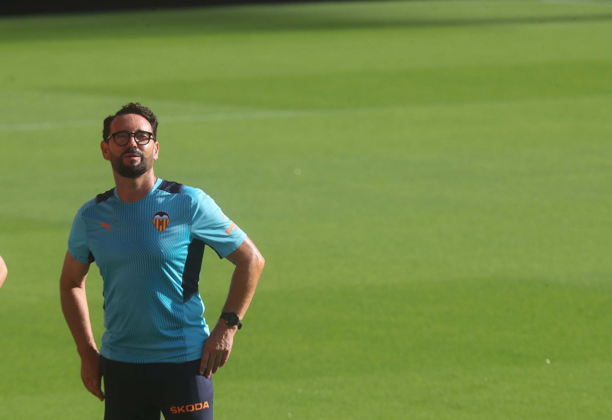 El Valencia CF prepara el partido frente al Real Madrid en Mestalla