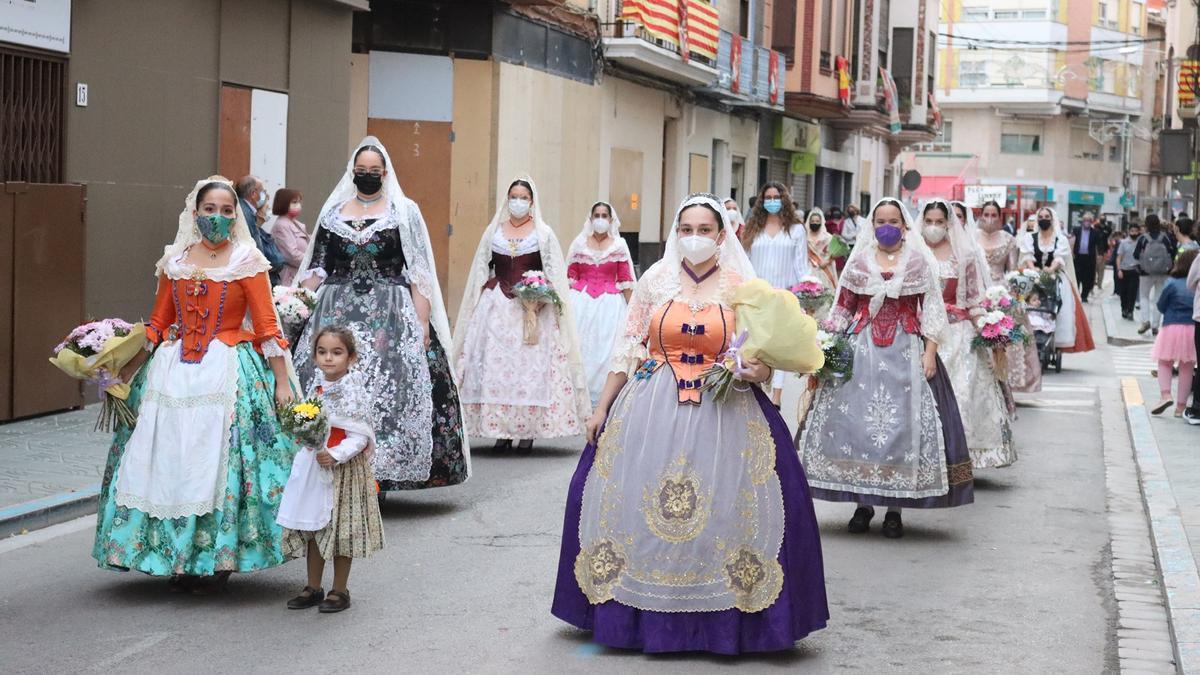 Un instante de la procesión dedicada a la Esperanza que ha tenido lugar este lunes.