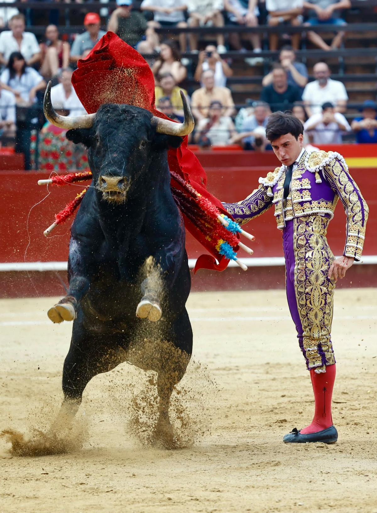 Corrida de toros mixta de la Feria de Julio con Román, Nek Romero y la novillera Olga Casado
