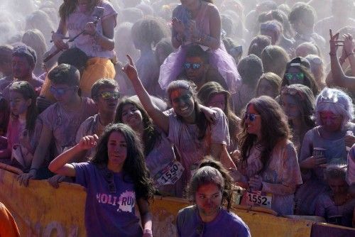 Así fue la Holi Run en Vigo