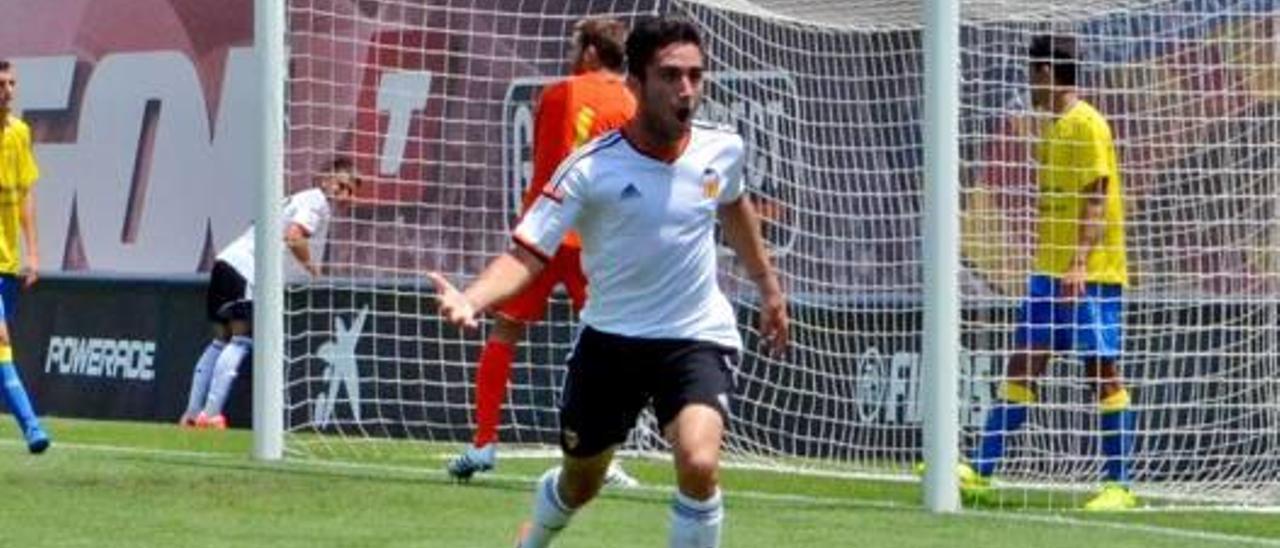 Javi Zarzo, formado en la cantera del Valencia, cerca de recalar en el Castellón.