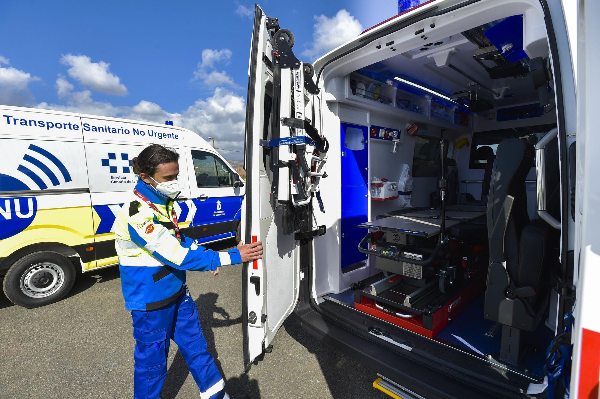 Presentación de nuevas ambulancias del transporte sanitario no urgente en Gran Canaria (5/06/2021)