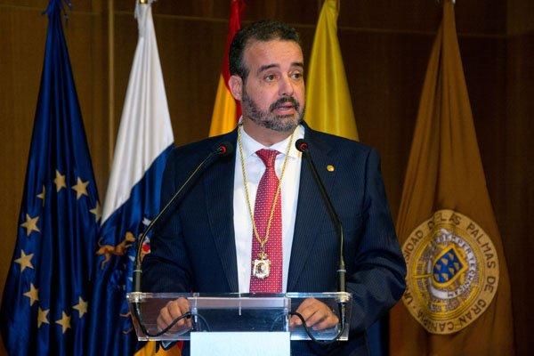 Toma de posesión de Rafael Robaina como nuevo rector de la ULPGC