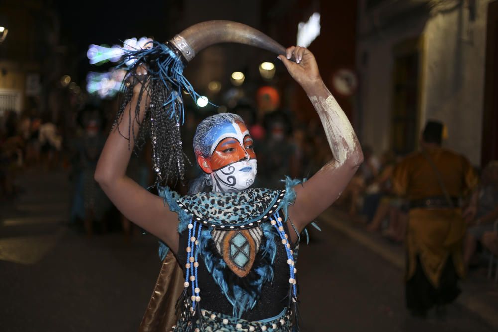 Los Moros y Cristianos de Aspe viven un desenlace espectacular