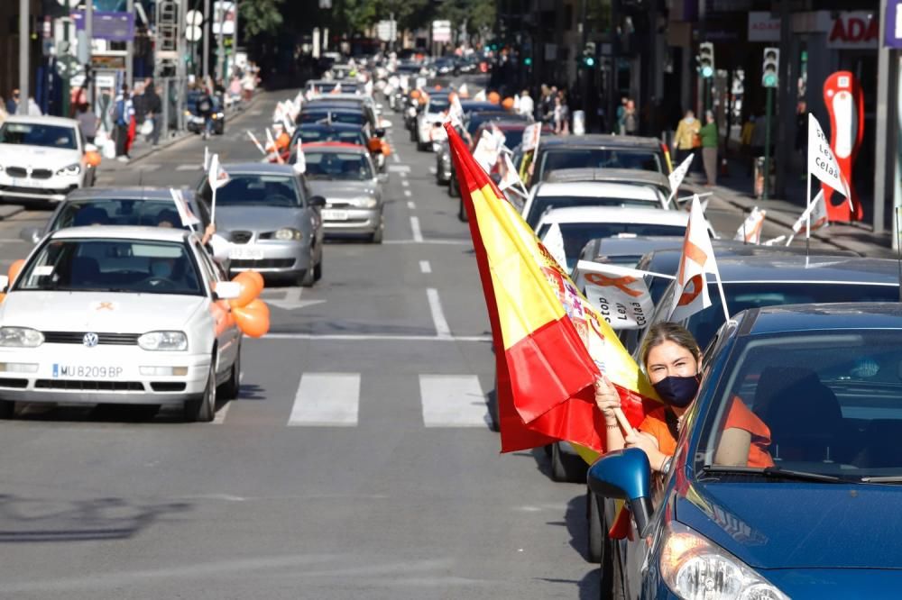 Miles de murcianos protestan en las calles contra la ley Celaá