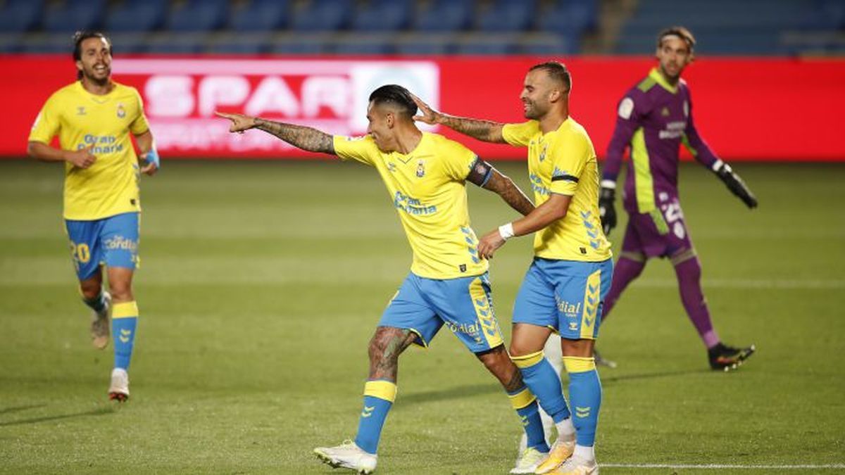 Las Palmas aún se mantiene en 'tierra de nadie', alejado tanto de la liguilla como del descenso