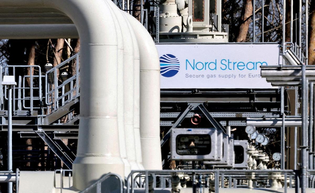 FILE PHOTO: FILE PHOTO: Pipes at the landfall facilities of the Nord Stream 1 gas pipeline in Lubmin, Germany