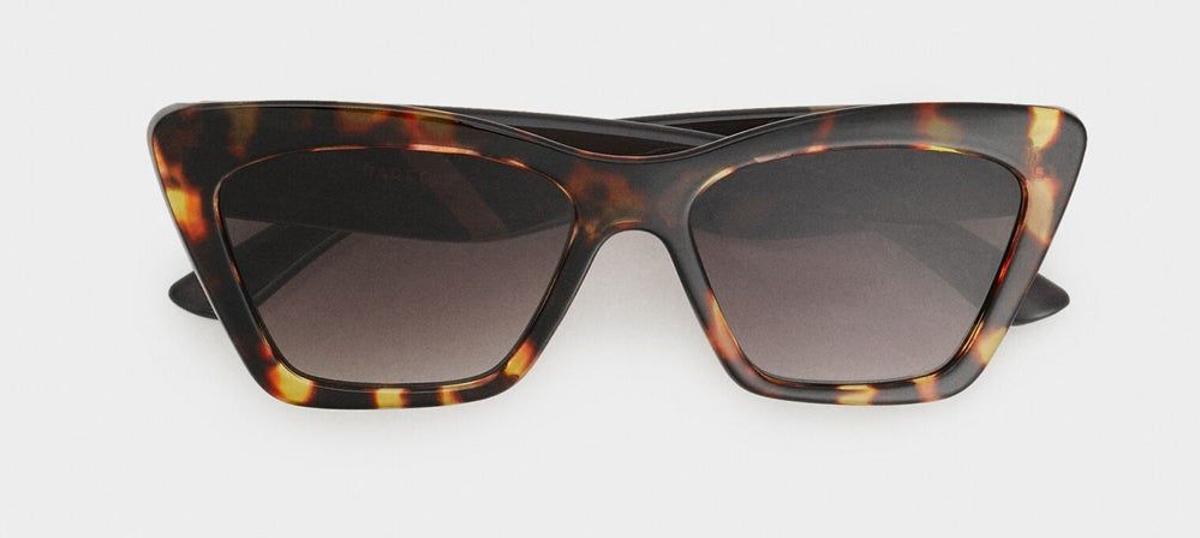 Gafas de sol con montura de carey, de Parfois (precio: 12,99 euros)