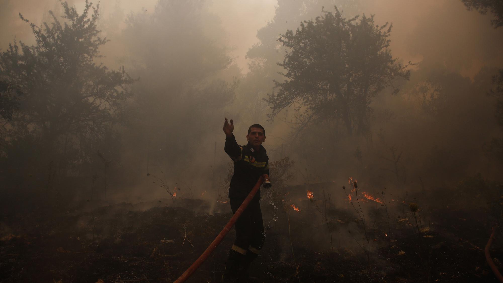 Incendio en Stamata (Grecia)