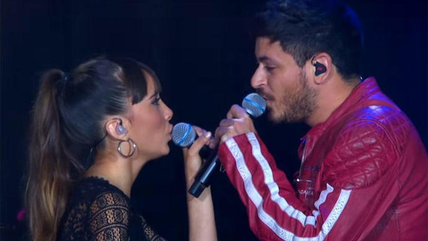 Cepeda y Aitana, en el concierto del Bernabéu.