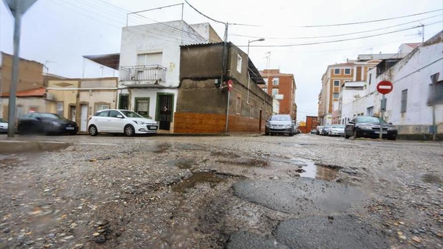 Un millón de euros para eliminar los baches en Badajoz