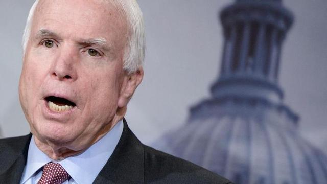 El senador John McCain sufre un cáncer cerebral.