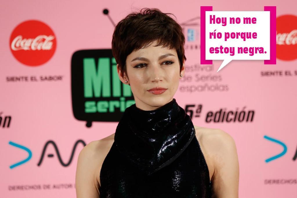 Úrsula Corberó vestida de negro