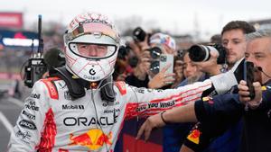 Verstappen es reivindica al Japó amb tots els ets i uts