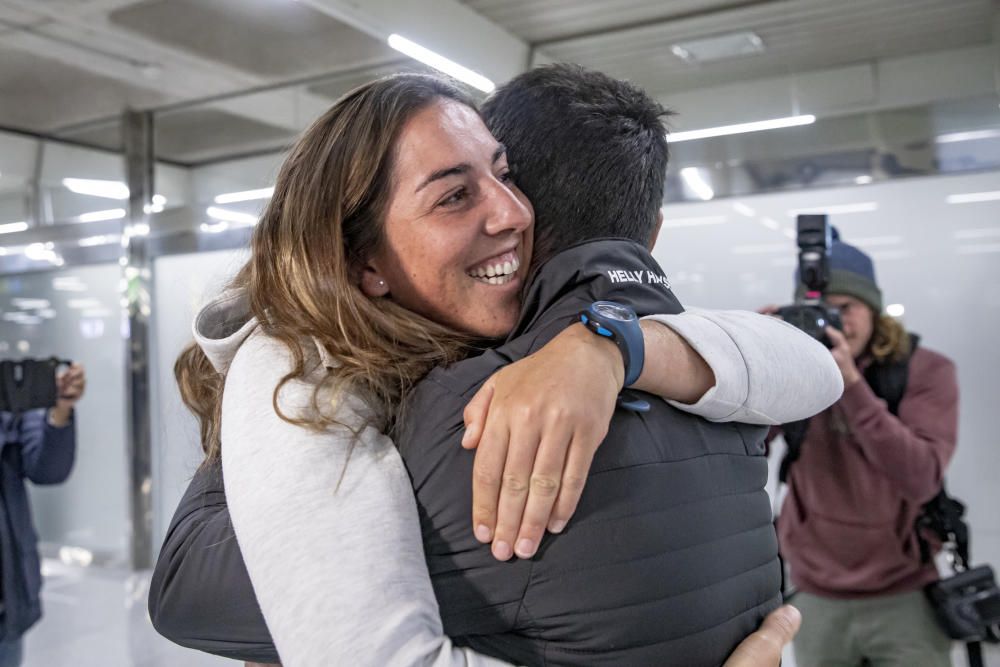 Recibimiento a Paula Barceló, tras proclamarse campeona del mundo en 49er FX