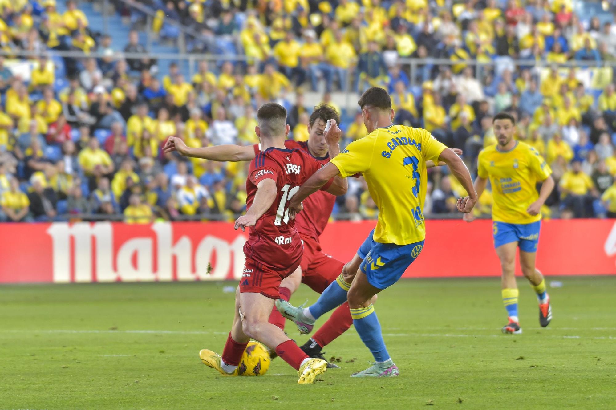 El partido UD Las Palmas-CA Osasuna, en imágenes