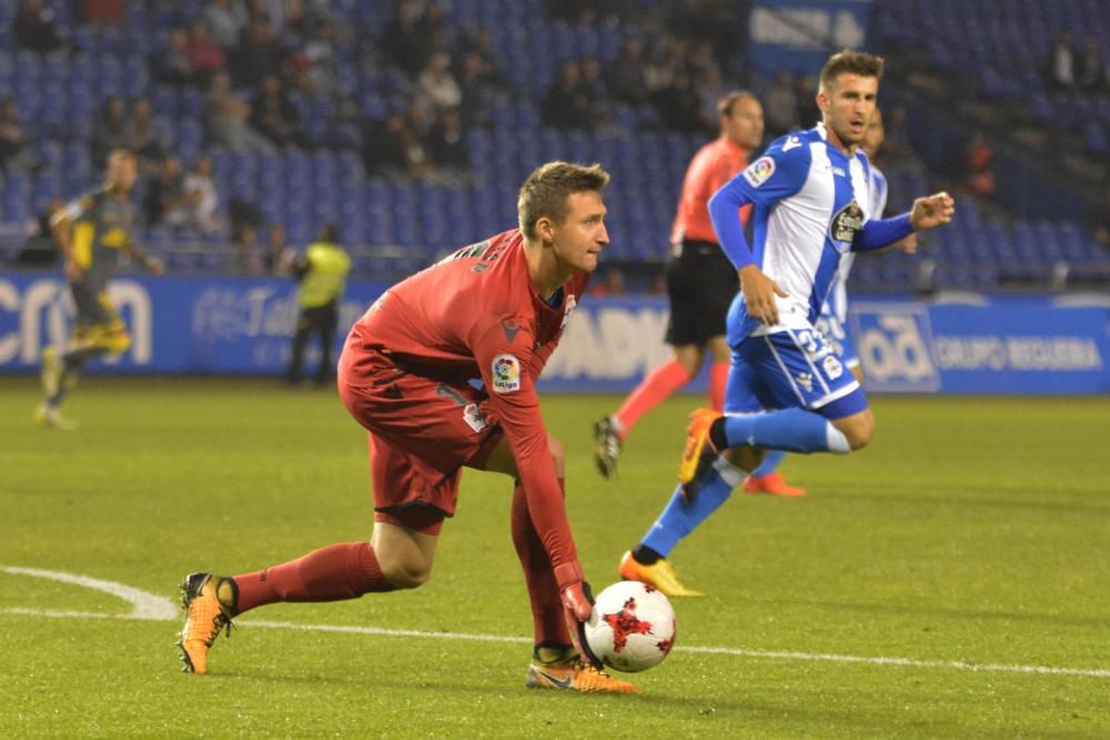 El Dépor cae goleado ante Las Palmas