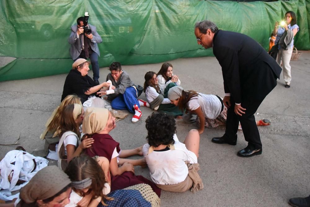 Visita de Torra a Cardona i representació del setge i caiguda del municipi en mans de les tropes borbòniques