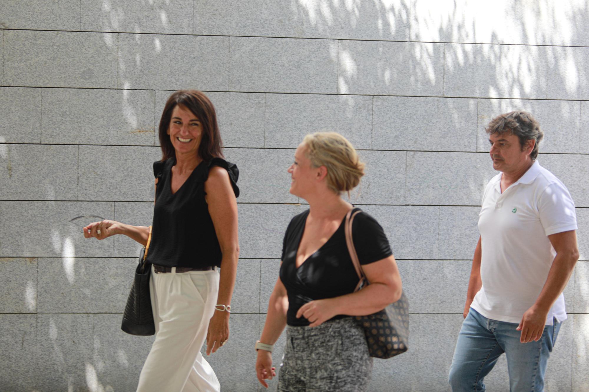 Galería de imágenes de los exconsellers de Formentera investigados por las adjudicaciones de s'Estany des Peix en los juzgados