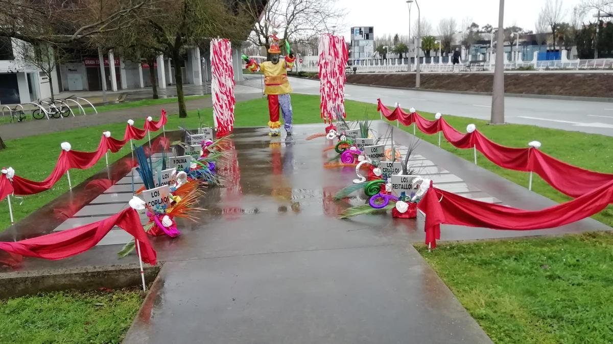 Os brasileiros disfrazaron la estatua de Manolo Preciado y su entorno