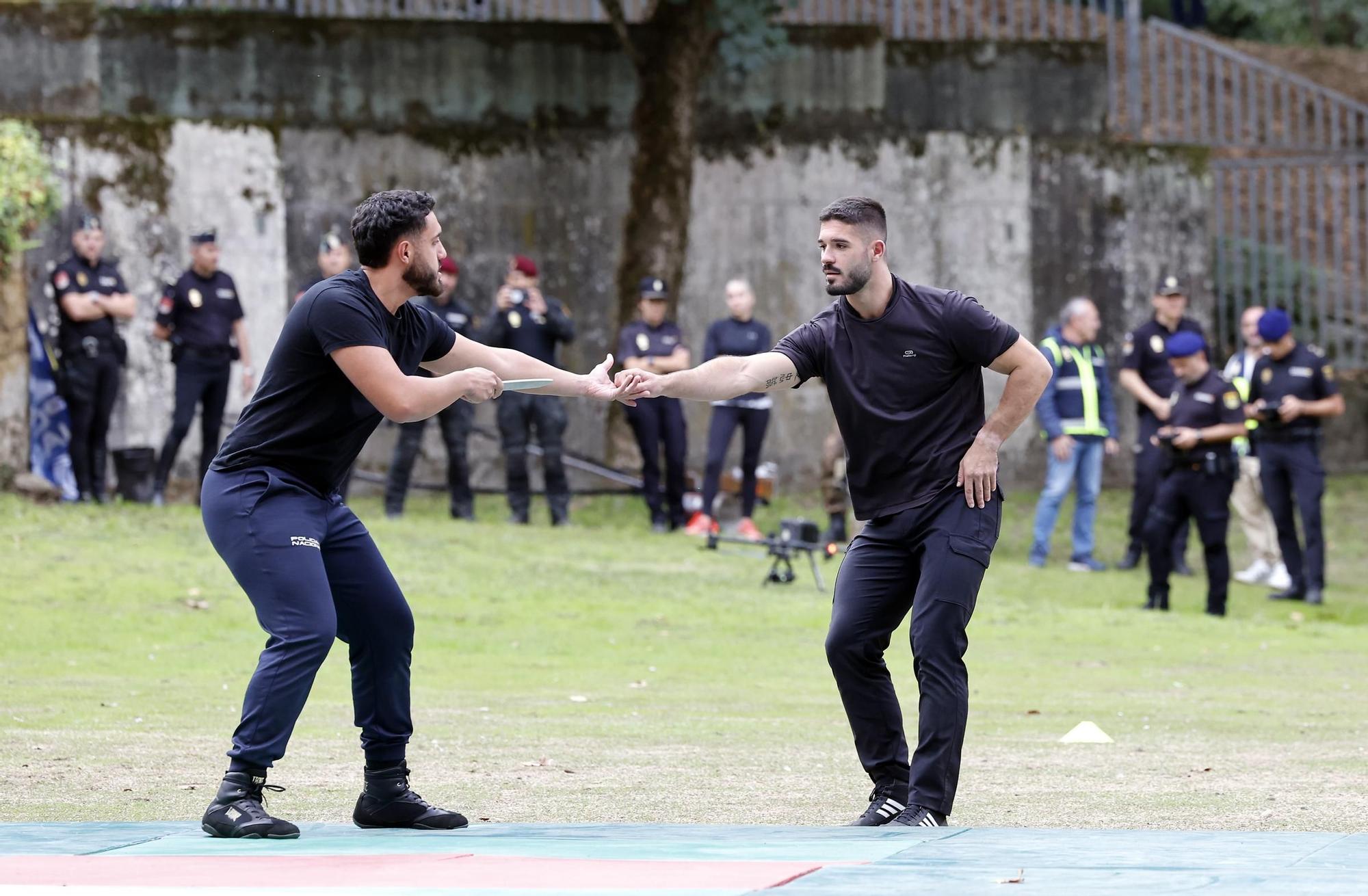 Exhibición de la Policía Nacional en el auditorio de Castrelos en Vigo
