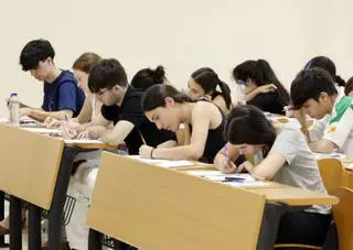 Los jóvenes del centro de Vigo van el triple a la universidad que los del barrio de Coia