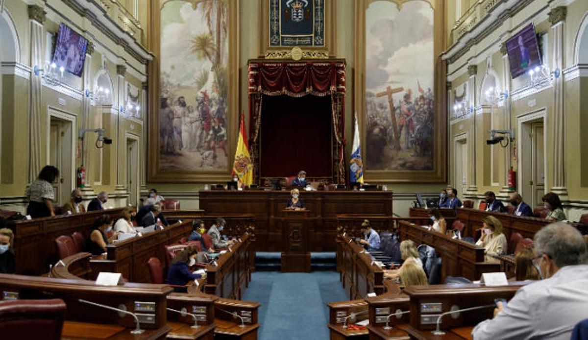 Pleno celebrado hoy en el Parlamento de Canarias.