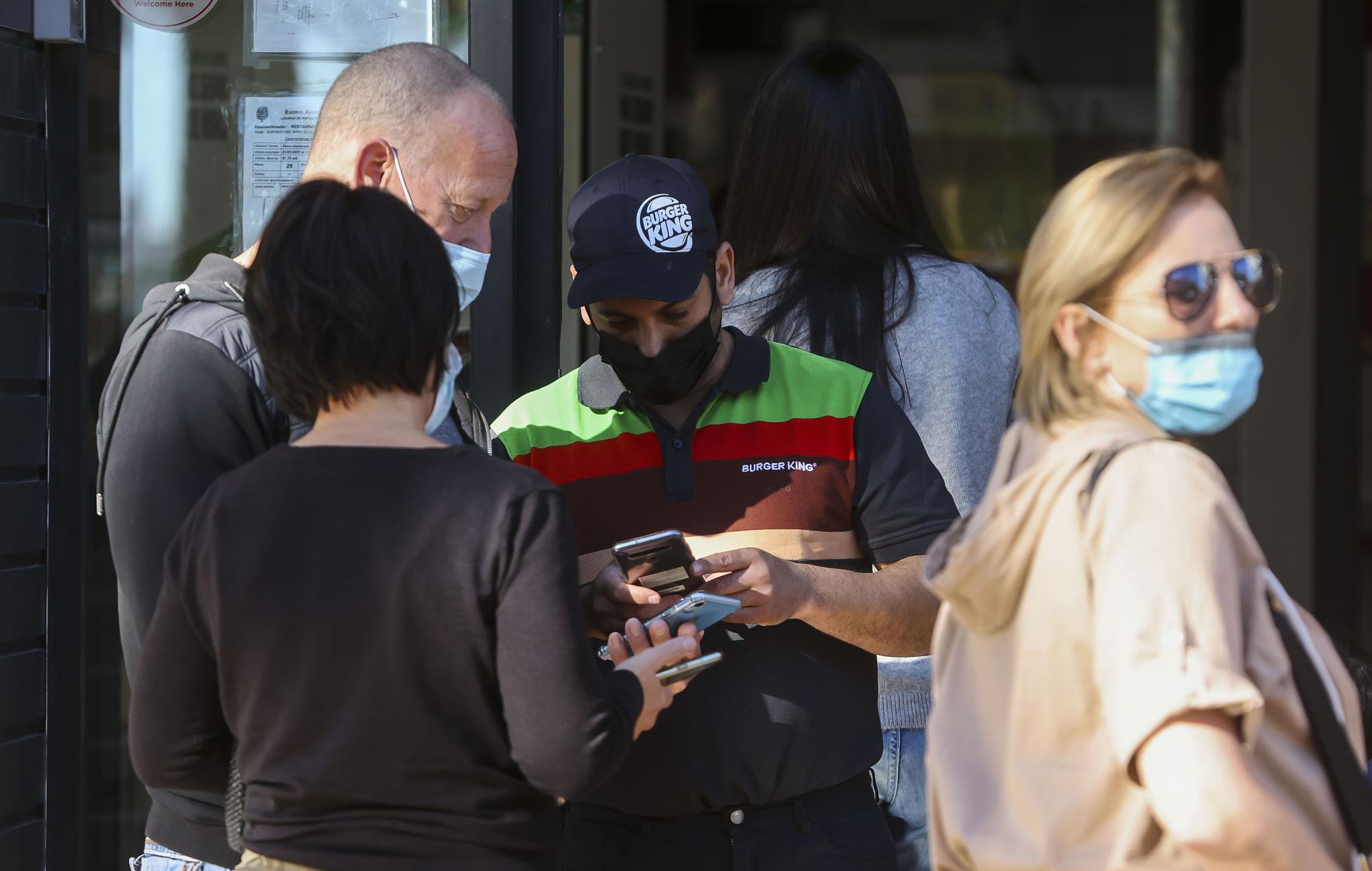 Fotos del primer día de pasaporte covid en hostelería