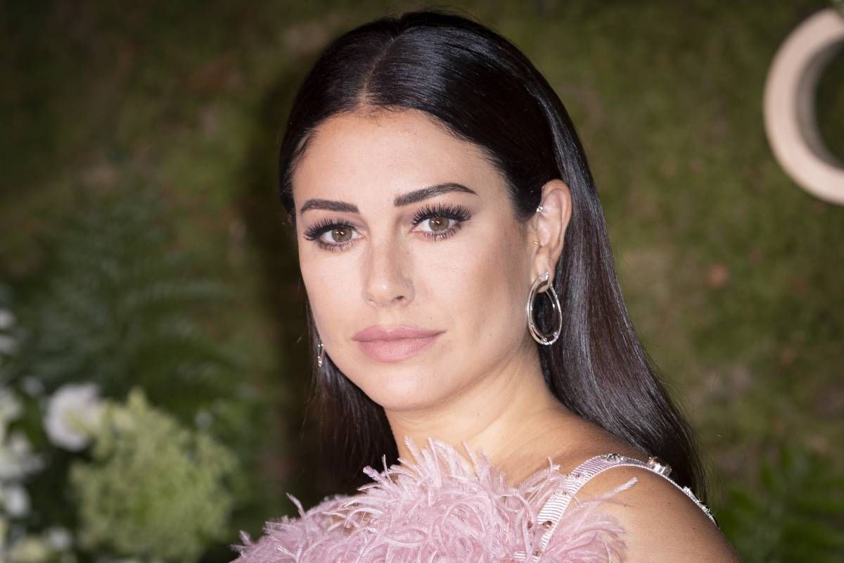 Blanca Suárez con melena larga y oscura
