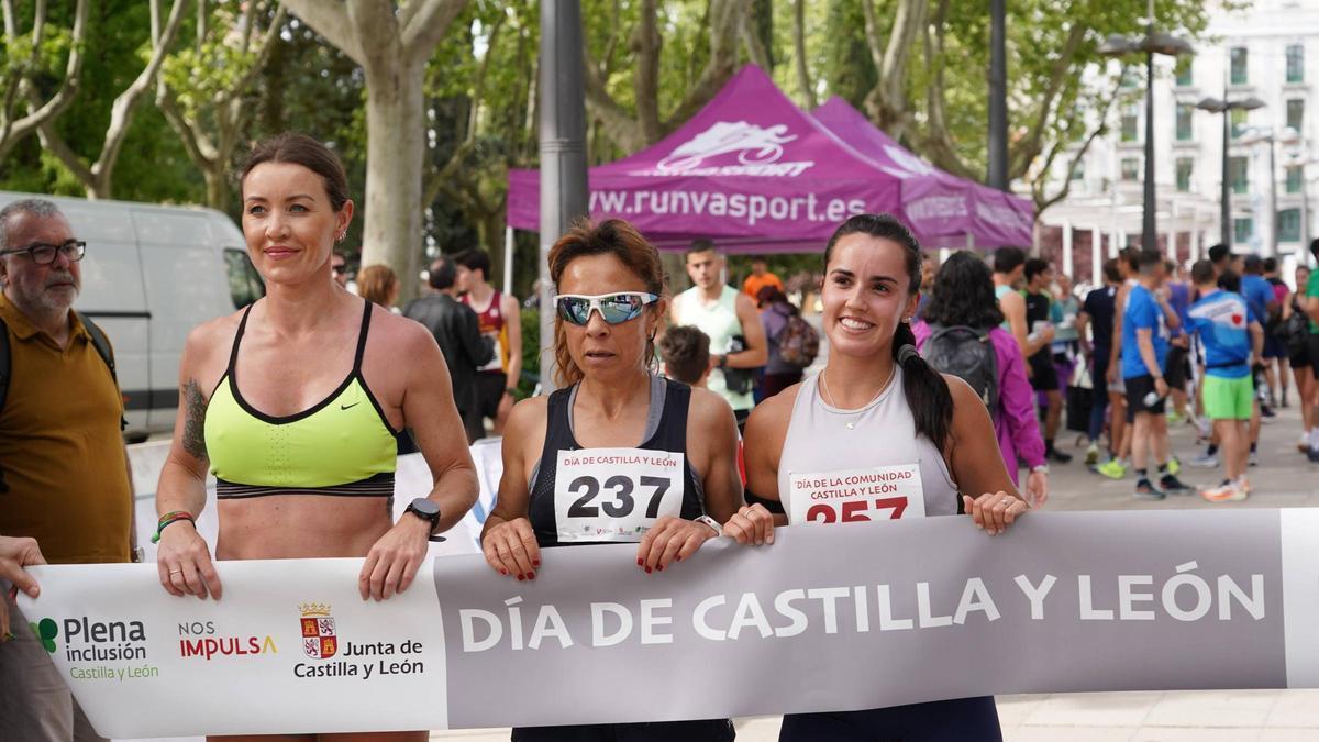 Las tres primeras clasificadas en absoluta femenina
