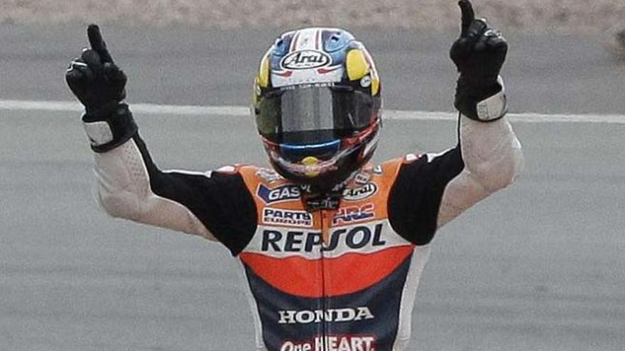 Dani Pedrosa celebra su victoria en Sachsenring.