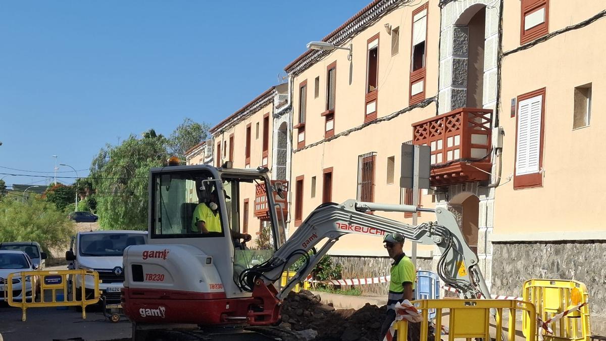 Una avería deja a 8.000 vecinos de Ofra sin agua