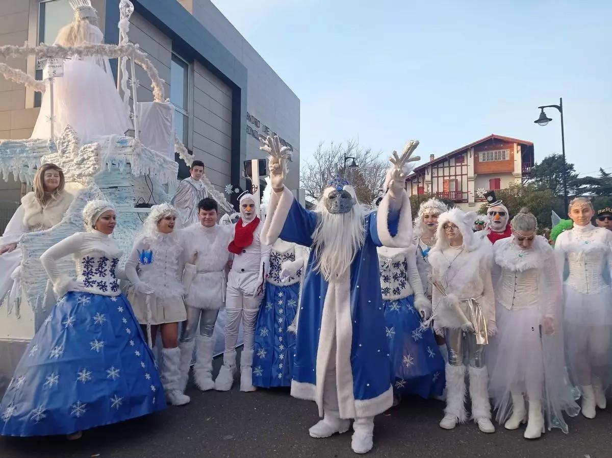 Ambiente en una edición anterior del Carnaval de Llanes.