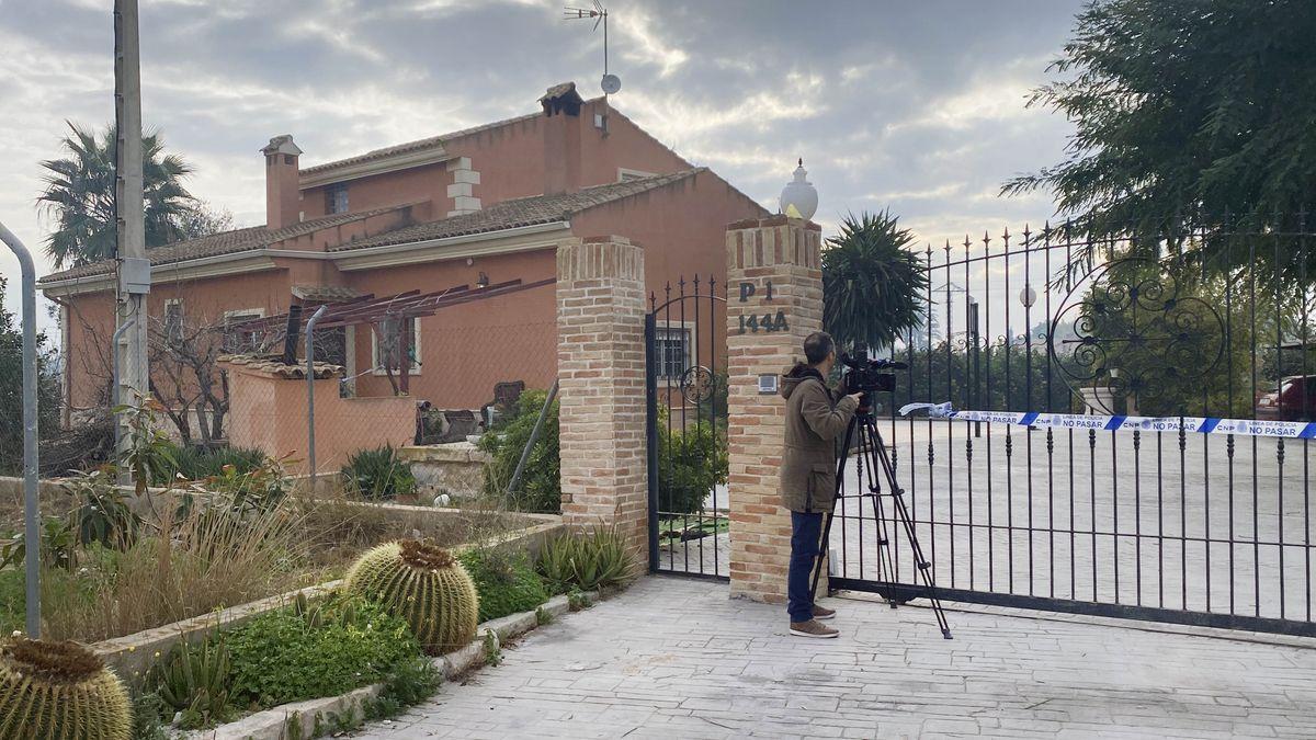 Lugar donde un menor de 15 años mato a sus padres y a su hermano en Elche.