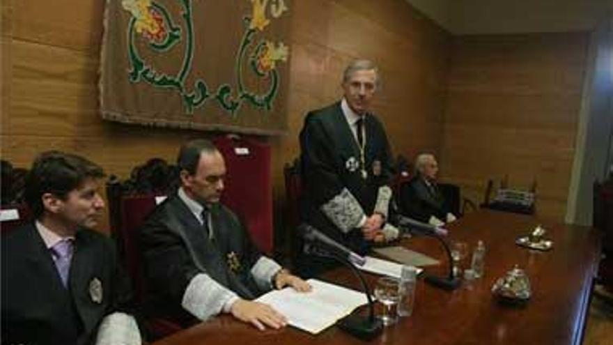 Constituida la Fiscalía Superior de Extremadura con Aurelio Blanco al frente