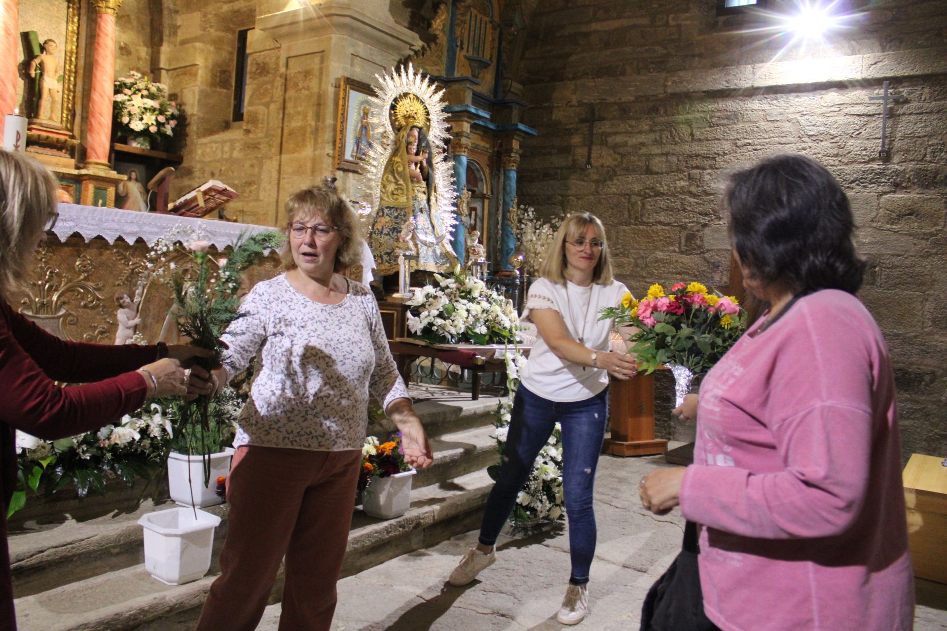 GALERÍA | La ofrenda de Sanabria a la Virgen de la Alcobilla