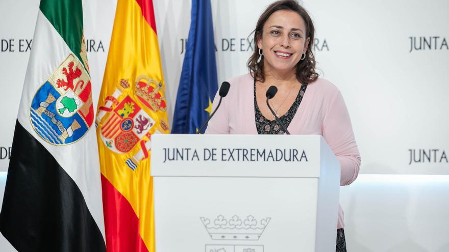 Ara Sánchez asegura que el Instituto de la Mujer de Extremadura &quot;no se cierra&quot;