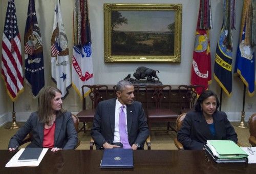 REUNIÓN DE OBAMA CON EQUIPOS DE SEGURIDAD NACIONAL Y SALUD PÚBLICA FRENTE AL ÉBOLA